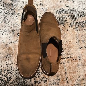 UGG chukka boots, size 11. Used but in very good condition!